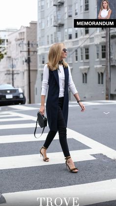 Style Casual Chic, Spring Dresses Casual, Long Vests, Street Look, Black Vest, Nyc Fashion, Vest Outfits