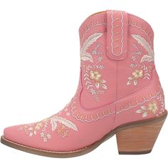 She wears flowers in her hair and flowers on her boots. The Primrose is Dingo1969's take on boho vibes. Soft wearable leather, pretty embroidered flowers and lacing detail make the #Primrose ready for the garden party, the festival and nights on Lower Broadway. Kick your style up a notch. #beautyandtheboot Pink Leather Boots, Dolly Shirt, Boys Cowboy Boots, Girl Cowboy Boots, Lucchese Boots, Twisted X Boots, Giddy Up Glamour, Leather Floral, Justin Boots