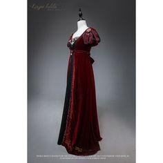 A magnificent palace ball held on a dark night in the Middle Ages. A long dress, long shawl and cape that will make you look gorgeous as a medieval queen. A deep crimson that sparkles and shines. Gorgeous and gorgeous embroidery. A beautiful queen with a sense of dignity and elegance. Item Dress (ver1, ver2) *Available in two lengths. Shawl (*wine red) Cape (*white) <Size> One Piece (ver1) Small size Length: 131cm Bust: 80-84cm Medium size Length: 131cm Bust: 84-88cm Large size Length: 131 Elegant Medieval Dress For Festivals, Red Fantasy Style Wedding Dress, Elegant Red Victorian Dress With Historical Design, Elegant Floor-length Medieval Dress For Festivals, Elegant Floor-length Dresses For Fantasy Events, Elegant Floor-length Medieval Dress, Elegant Fitted Red Medieval Dress, Elegant Floor-length Maxi Dress For Costume, Elegant Medieval Wedding Dress For Festivals