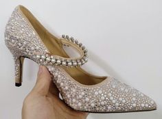 Pearl Slippers Shoes Women Basic Summer Flock Shiny Rhinestones Pointe – xajzpa Pearl Slippers, Vintage Style Heels, Slipper Shoes Women, Pearl Shoes, Party Women, Rhinestone Shoes, Slippers Shoes, Slippers Pattern, Pearl Leather