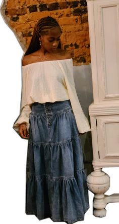 Medium Wash Denim Tiered Skirt, Casual Tiered Skirt With Buttons, Chic Denim Tiered Skirt, Casual Dark Wash Tiered Skirt, Dark Wash Tiered Skirt For Spring, Casual Tiered Skirt With Button Closure, Summer Tiered Skirt With Buttons, Medium Wash Tiered Denim Skirt, Casual Light Wash Skirt For Fall