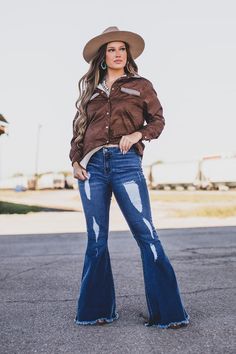 Janie Flare Jeans-Jeans-Branded Envy Rodeo Jeans, Bell Bottom Jeans Outfit, Womens Western Fashion, Cowboys Boots, Jeans Western, Cute Country Outfits, Western Jeans, Western Outfits Women, Western Aesthetic