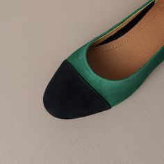 Ladies. treat yourself to a little luxury with these gorgeous emerald green flats. Made from soft suede. they feature a classic cap toe design and slip on easily for a comfortable fit. Whether you're dressing up for a special occasion or just want to add a pop of color to your everyday look. these shoes are sure to turn heads. Upper: Leather/Suede Lining: Leather Outsole: TPR Toe: Cap Toe Closure: Slip on Color: Nude. Emerald Green is_handmade: Yes Green Round Toe Flats For Work, Green Flat Heel Flats For Work, Cheap Green Closed Toe Flats, Chic Green Almond Toe Flats, Chic Green Round Toe Flats, Green Slip-on Flats For Work, Green Closed Toe Synthetic Flats, Green Ballet Flats With Flat Heel, Spring Green Ballet Flats With Round Toe