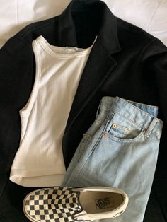 Outfit Retro, Uni Outfits, Relaxed Outfit, Everyday Fashion Outfits, Streetwear Fashion Women, Basic Outfits, Colourful Outfits, Outfits Casuales, Everyday Outfits