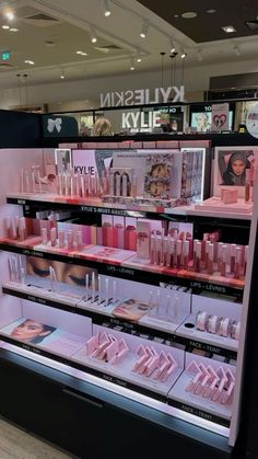 Makeup Products From Sephora, Makeup Shopping Aesthetic, Kylie Makeup Products, Makeup Business Aesthetic, Sephora Makeup Aesthetic, Kylie Skin Aesthetic, Pink Makeup Aesthetic Products, Cosmetic Business Aesthetic