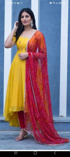 Designer Anarkali Dresses, Simple Frocks, Simple Kurta Designs, Simple Kurti Designs, Long Kurti Designs