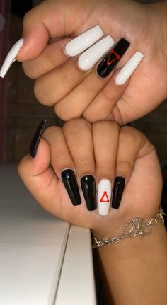 Bsd Inspired Nails, Chainsaw Man Nails, Simple Anime Nails, Anime Nails Art