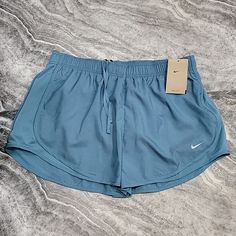 Nwt Women's Nike Dri-Fit Tempo Running Shorts. It Has Drawstring Waist And Built In Liner. Style Is Standard Fit. Nike Light Blue Shorts, Nike Athletic Shorts Outfits, Blue Athletic Shorts, Nike Shorts Women, Nike Tempo Shorts, Nike Tempo, Cute Nike Outfits, Athletic Clothes, Running Gifts