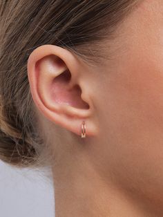 Amarillo Oro De moda Collar  Cobre   Embellished Small Ring Earrings Gold, Simple Gold Earrings For Women, Small Gold Earrings Designs, Gold Hoop Earrings Aesthetic, Aesthetic Gold Earrings, Minimal Gold Earrings, Classical Jewelry, Minimalist Accessories Jewellery, Gold Small Hoop Earrings