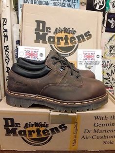 Aesthetic Brown Shoes, Vintage Doc Martens, Brown Dr Martens, Dr Martens Vintage, Steel Toe Shoes, Funky Shoes, Brown Leather Shoes, Shoes Vintage