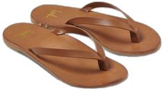 Classic Beach Flip Flops, Classic Beach Slip-on Flip Flops, Classic Slip-on Beach Flip Flops, Classic Beach Sandals With Arch Support, Classic Leather Footbed Flip Flops For Vacation, Casual Leather Sole Flip Flops For The Beach, Casual Flip Flops With Leather Sole For Vacation, Classic Brown Flip Flops For Beach, Classic Brown Flip Flops For The Beach