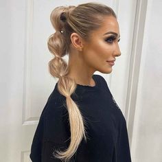 Bubble High Ponytail, Dramatic Ponytail Hairstyles, Pony Tales Hairstyle Long Ponytails, High Bubble Ponytail, Ponytail Hairstyles Long Hair, Bubble Ponytail Hairstyles, Prom 2k23, Prom Ponytail Hairstyles, Messy Ponytail Hairstyles