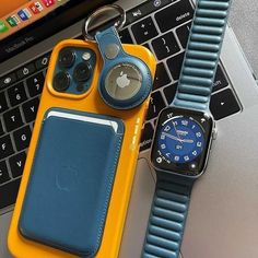 Apple Tag, Iphone 12 Pro, Apple Watch, Iphone 12, Laptop, Wallet, Iphone