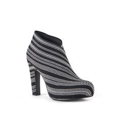 United Nude's celebrated Fold collection returns this season with new styles and vibrant colorways. Its design features a single-piece upper made from custom-designed woven elastics that wraps around the foot like a scarf.   The Fold Hi Ii is a stylish high-heeled ankle bootie with a platform sole. It features a rounded toe and sturdy tapered heel. A slightly wider last and voluminous toe box gives the shoe its distinct silhouette while ensuring a comfortable fit. Elastic and nylon knit fabric upper Microfiber lining Knit fabric wrapped ABS heel Rubber outsole Vegan United Nude, September Birthstone Jewelry, The Fold, Gifts For New Mums, Jewelry Ring Box, Pearl Jewellery Earrings, Evil Eye Jewelry, Ankle Bootie, Eye Jewelry