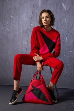 Akris Resort 2019 New York Collection - Vogue Sport Style Woman, Sport Style, 2019 Fashion, Fashion Mode, Street Style Outfit, Elegant Outfit