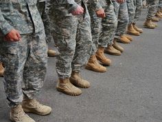 Pour s'être soustraits à leur devoir de réserve, les militaires signataires de cette tribune dénonçant "le délitement" de la France risquent gros. Joining The Military, Military Academy, United States Military, Military Service, Military Veterans, Military Personnel, Executive Director, Abc News, Saudi Arabia