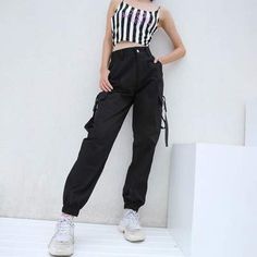 Street Style Cargo Pants women pants casual, women pants work, women pants suits, women pants suits, women pants short, women pants pattern, carhartt women pants, women pants 2019, women pants 2020, women pants fashion, women pants trousers, women pants jeans, women pants wide leg, women pants casual street styles, women pants casual simple, women pants work trousers, women pants work casual #fashion #trends #styles #clothes #fashionista #shopping #dress #women Moda Ulzzang, Street Style Photography, High Waisted Cargo Pants, Streetwear Cargo Pants, Celana Fashion, Hip Hop Women, Film Red, Casual Cargo Pants, Black Cargo Pants