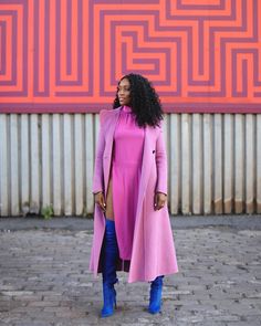 いいね！6,378件、コメント222件 ― Shiona Turiniさん(@shionat)のInstagramアカウント: 「💘」 Shiona Turini, Blue Thigh High Boots, Green Tahini, Blue Boots, Pink Coat, Colourful Outfits, Street Chic, Camo Print, Rich Colors