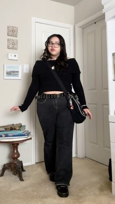 Long Black Skirt Outfit Ideas, Modest Alternative Fashion, Easy Goth Outfits, Midsize Goth, 90s Goth Outfits, Winter Goth Outfits, All Black Fits, Long Black Skirt Outfit, Real Outfits