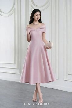 Dresses For Formal, Simple Cocktail Dress, Farewell Dresses, Hairstyles For Gowns, Simple Cocktail, Girly Style Outfits, Women Dress Collection, Elegant Cocktail Dress, High Fashion Dresses