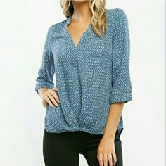 Brand New With Tags. 3/4 Sleeve Teal/Blue Twist Top With A V-Neck 100% Polyester. #Women #Fashion #Trend #Chic #Likenew #Top #New #Chupchick Blue Half Sleeve Tops For Work, Blue Trendy Top With 3/4 Sleeves, Chic Blue Tops With 3/4 Sleeve, Twist Top, Fashion Trend, Teal Blue, Women Fashion, Blue White, Top Blouse