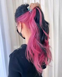 Pink Peekaboo Hair, Two Tone Hair Color, Under Hair Dye, Dark Pink Hair, Exotic Hair Color, Hidden Hair Color, Peekaboo Hair Colors, Pink And Black Hair, Two Tone Hair