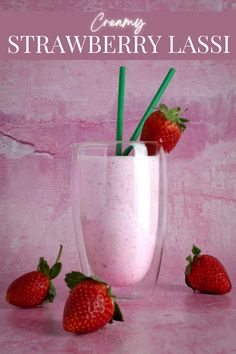 Strawberry lassi in a tall glass with four strawberries in the foreground. Frozen Strawberry Desserts, Frozen Strawberry Recipes, Strawberry Lassi, Strawberry Nice Cream, Strawberry Banana Milkshake, Grape Smoothie, Strawberry Sugar Cookies, Lassi Recipes, Yogurt Bar