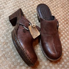 Born Mules Brown Leather Slip On Shoes Clogs Sz 10/42 Wedge Heel Comfort Buckle Brown Leather Wedges, Winter Leather Boots, Comfort Shoes Women, Brown Leather Heels, Clog Heels, Leather Artisan, Leather Slip On Shoes, Born Shoes, Leather Wedge Sandals