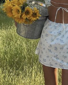 Sunflower Picking, Miley Stewart, Summer Field, Preppy Summer, Mac Miller, Summer Inspiration, Just Girl Things, Just Girly Things