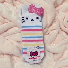 Hello Kitty Socks Nwt Cute White Cat Design Socks, Playful White Cotton Socks, Playful White Socks, Hello Kitty Socks, Accessories Hello Kitty, Kitty Accessories, Hello Kitty Accessories, Hello Kitty Pink, Hosiery