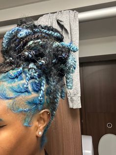 Blue invisible locs #invisiblelocs #hair #blue Invisible Locs, Short Box Braids Hairstyles, Braided Hairstyles For Black Women Cornrows, Faux Locs Hairstyles, Cute Box Braids Hairstyles