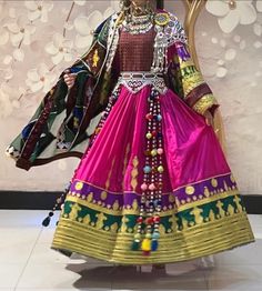 Afghan dress comes with scraf only White Afghani Dress, Traditional Long Gown With Mirror Work, Bohemian Gown With Dupatta For Traditional Ceremonies, Afghani Dress, Mehndi Outfit, Afghani Clothes, Afghan Dress, Dresses Gold, Afghan Wedding