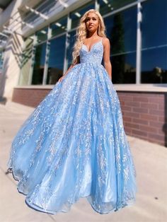 V Neck Blue Tulle Lace Long Prom Dresses,  Blue Tulle Lace Long Evening Dresses #dress #promdress #promdress2019 #promdresslong #longdresses #vneckpromdress #lacepromdress #laedresses #bluepromdress #formaldress #eveninggowns #graduationdress #eveningdresses Flowy Ball Gown, Prom 2020, Formal Ball Gown, Spaghetti Strap Prom Dress, Chic Gowns, Floor Length Prom Dresses, Prom Dresses Sleeveless, Blue Evening Dresses