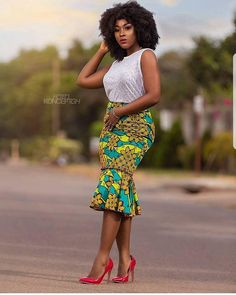 Chitenge Designs, Ankara Skirt Styles, Eugenie Wedding, Ankara Skirts, Ankara Short, Skirt Styles, African Wedding Attire