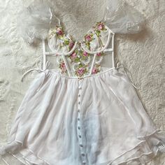 Nwt For Love & Lemons White Rose Trellis Dress Size: Xs Smoke Free | Price Is Firm New To Poshmark? Use Referral Code Justfoxii When You Sign Up For Poshmark And Get $10 Posh Credit! Rush Outfits, Rose Trellis, 2024 Outfits, Cute Sleepwear, Cute Lingerie, Lemon Dress, Wildest Dreams, Lingerie Dress, For Love & Lemons