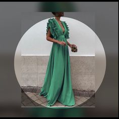 Color: Green Style: Casual Size: Small Bust: 88 Length: 140 Material: Polyester Fiber Decoration: Lace Sleeve: Sleeveless Collar: V-Neckline Length: Long Length Season: Summer, Autumn Occasion: Casual, Party Summer V-neck Maxi Dress For Cocktail, Summer Evening Maxi Dress With V-neck, Chic Green V-neck Maxi Dress, Summer V-neck Cocktail Maxi Dress, Green Sleeveless Maxi Dress For Cocktail, Summer Cocktail Maxi Dress With V-neck, Green Summer Maxi Dress For Evening, Green Summer Evening Maxi Dress, Summer Green Maxi Dress For Party