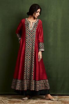 pakistani style,ajrakhu silk set Gaun Fashion, Women Kurta, Palazzo Set, Kurti Designs Party Wear