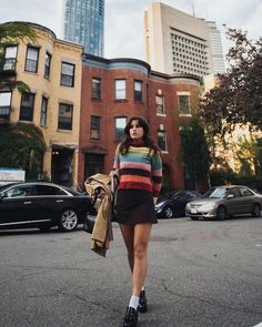 Outfit Inspo Photos, Colourful Outfit Ideas, Outfit Picture Ideas, Late 60s Fashion, Live Now, Casual Fall Outfits, Colourful Outfits, Siena, Outfits Aesthetic