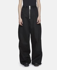 Alyx Studio, Deconstruction Fashion, Black Wide Leg Jeans, Genderless Fashion, Bella Hadid Outfits, Concept Clothing, Streetwear Fashion Women, Casual Style Outfits, Teen Fashion Outfits