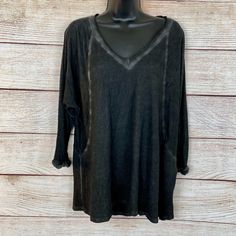 Thermal Top V Neckline 50% Cotton 50% Modal Long Sleeves Black V-neck Loungewear Top, Black Tops For Spring Loungewear, Thermal Top, Thermal Long Sleeve, Black Long Sleeve Top, V Neckline, Black Top, Long Sleeves, Womens Tops