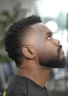 Men Hairstyles 2023, Low Fade Haircut Men's, Hairstyles For Black Men, Haircuts For Balding Men, Taper Fade Curly Hair, Black Hair Cuts