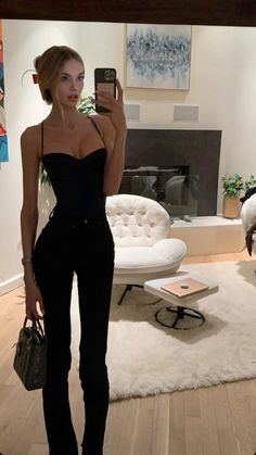 Hot Halloween Outfits, Stylish Summer Outfits, Aesthetic Outfit Ideas, Model Inspo, Winter Fits, Classy Women, Maquillaje De Ojos, Date Night Outfit, Classy Outfits