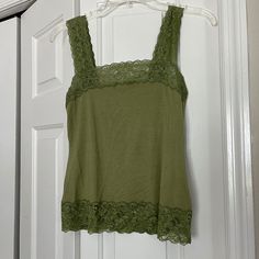 New Halogen Green W/Lace Trim 95% Rayon/5% Spandex Top. Sleeveless Ribbed Top, Green Clothes, Green Lace Top, Green Floral Top, Chiffon Tank Tops, Spandex Top, White Crewneck, Silk Tank Top, Tree Hill