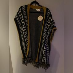 Aztec Print Poncho/Cover. Nwt. Never Worn Yellow Fall Poncho, Fur Trimmed Cape, High Collar Jacket, Fleece Poncho, Silk Kimono Jacket, Poncho Coat, Olive Green Jacket, Drape Jacket, Winter Shawl