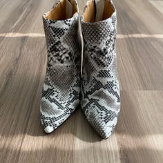 Brand New Snake Skin Heels! Trendy High Heel Snake Print Heels, Fall Snake Print High Heels, Snake Print Pointed Toe Heels Medium Width, Snake Print Heels With Pointed Toe, Snake Skin Heels, Qupid Shoes, Snake Skin, Shoes Women Heels, Shoes Heels