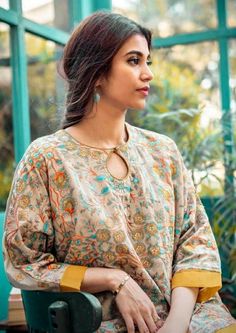 Cotton Kurti Neck Designs, Simple Maxi, Gala Design, Simple Gowns, Neck Designs For Suits, Trendy Shirt Designs, Salwar Kamiz