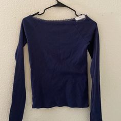 Wide Scoop Neck, Long Sleeve Top With A Lace Trim. Fabrics: 100% Cotton Measurement: 16.5 (42 Cm) Length, 14" (36 Cm) Bust Made In: China Item Labeled John Galt, A Brandy Melville Company Blue Stretch Cotton Blouse, Stretch Cotton Blue Blouse, Blue Scoop Neck Top For Fall, Blue Cotton Scoop Neck Top, Tops Brandy Melville, Scoop Neck Long Sleeve, John Galt, Brandy Melville Tops, Brandy Melville