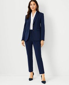 Pant Suits For Women Shoes, Professional Suit For Women, Business Attire Petite Women, Interview Clothing Women, Navy Pants Suit Women, Suits For Women Interview, Navy Suits For Women, Ann Taylor Suits Work Outfits, Dental School Interview Outfit Women