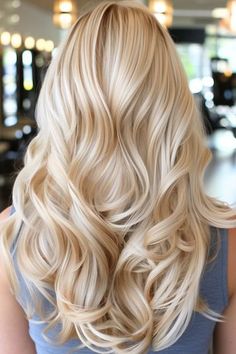 Round Face Hairstyles Long, Long Wavy Hairstyles, Long Blonde Curls, Face Hairstyles, Summer Blonde Hair, Medium Bob Haircut, Summer Blonde, Blonde Wavy Hair