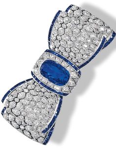 Van Cleef And Arpels Jewelry, Latest Jewellery Trends, Diamond Bows, Bow Brooch, Bow Jewelry, Diamond Brooch, Trendy Necklaces, Latest Jewellery, Art Deco Diamond